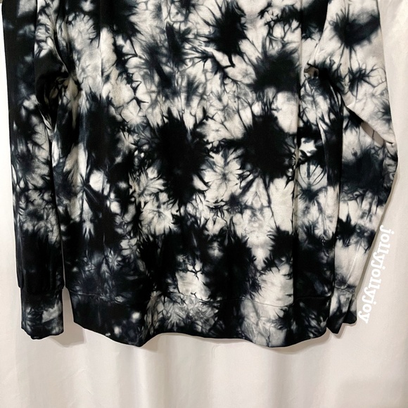 SET: Torrid Dream Fleece Tie Dye Black & White Sleep Sweatshirt/Legging 1X - Picture 7 of 14